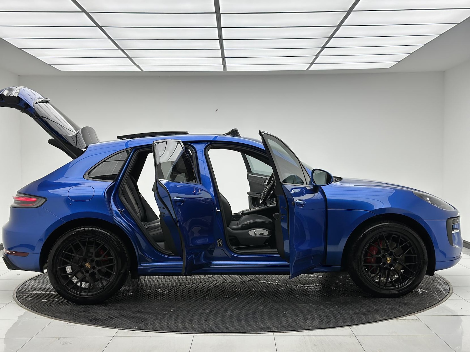 Used Porsche Macan 2020 for sale - 76452692: Photo 13