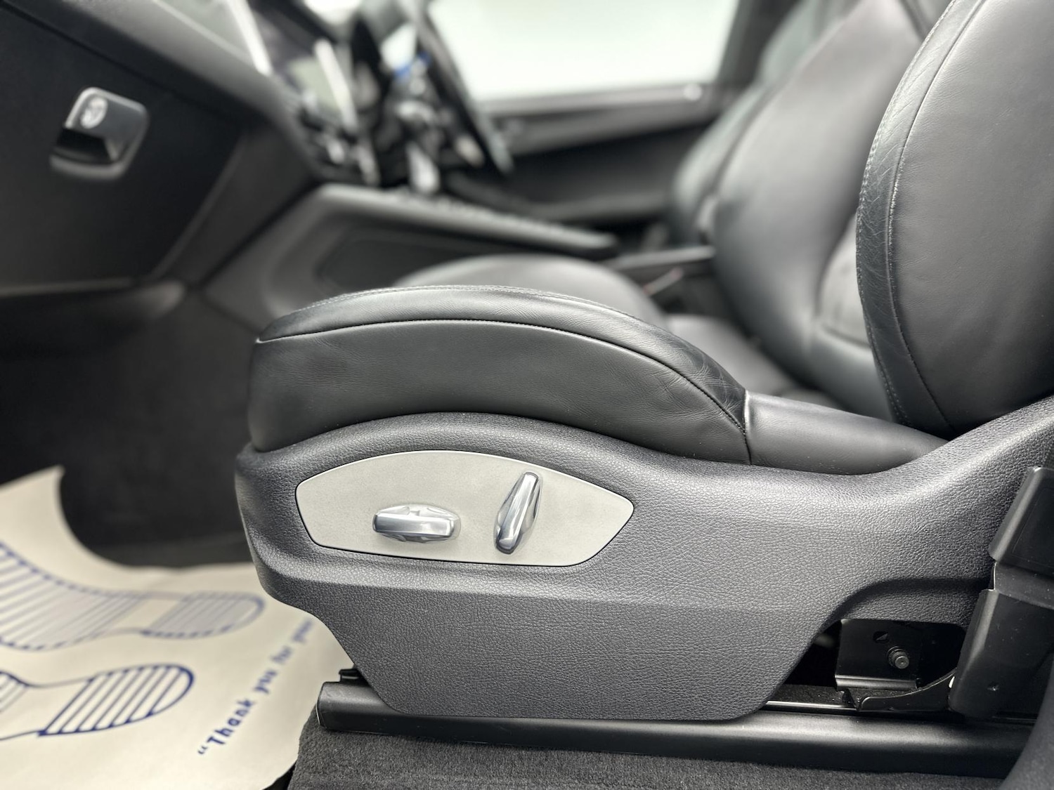 Used Porsche Macan 2020 for sale - 76452692: Photo 20