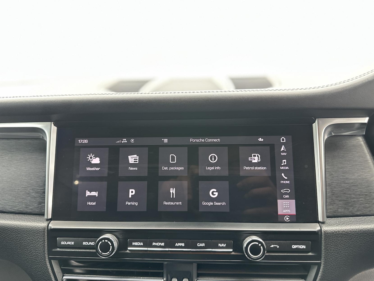 Used Porsche Macan 2020 for sale - 76452692: Photo 39