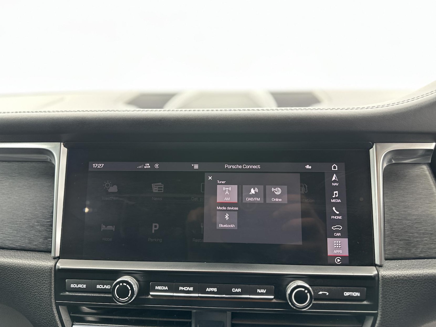 Used Porsche Macan 2020 for sale - 76452692: Photo 41