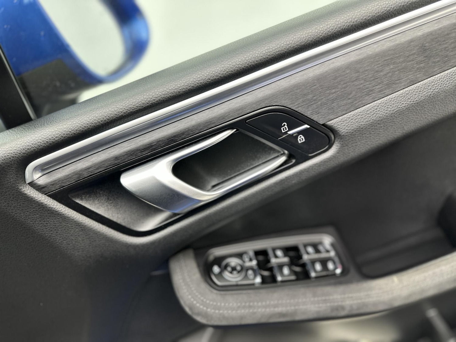 Used Porsche Macan 2020 for sale - 76452692: Photo 52