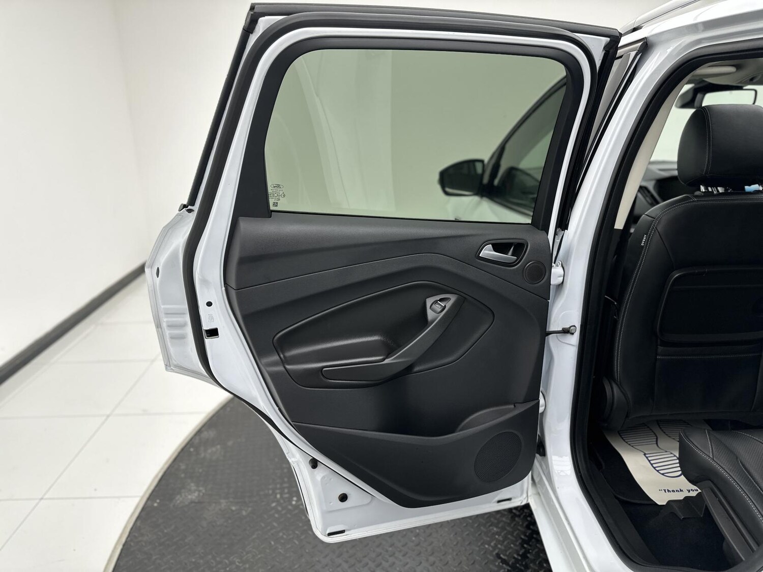 Used Ford Kuga 2015 for sale - 76174576: Photo 36