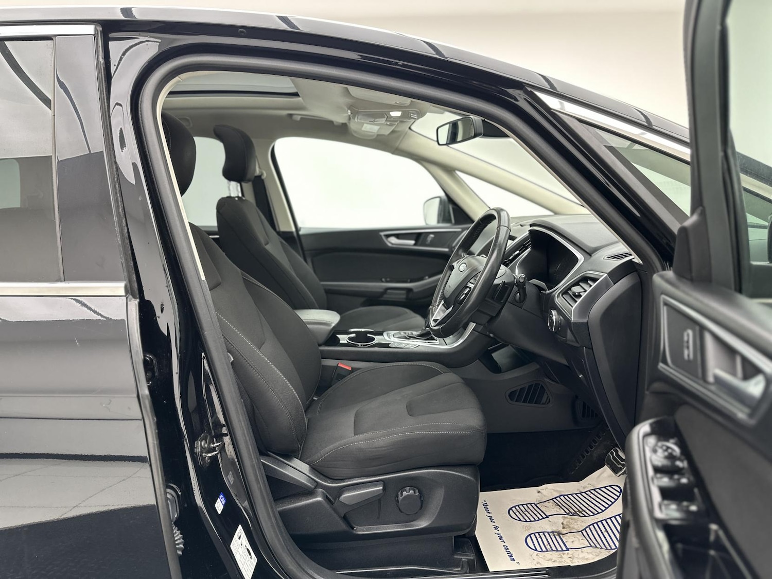 Used Ford S-Max 2017 for sale - 78180421: Photo 17