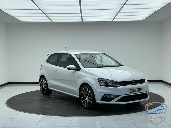 Used Volkswagen Polo 2016 for sale - 76031300: Photo 1