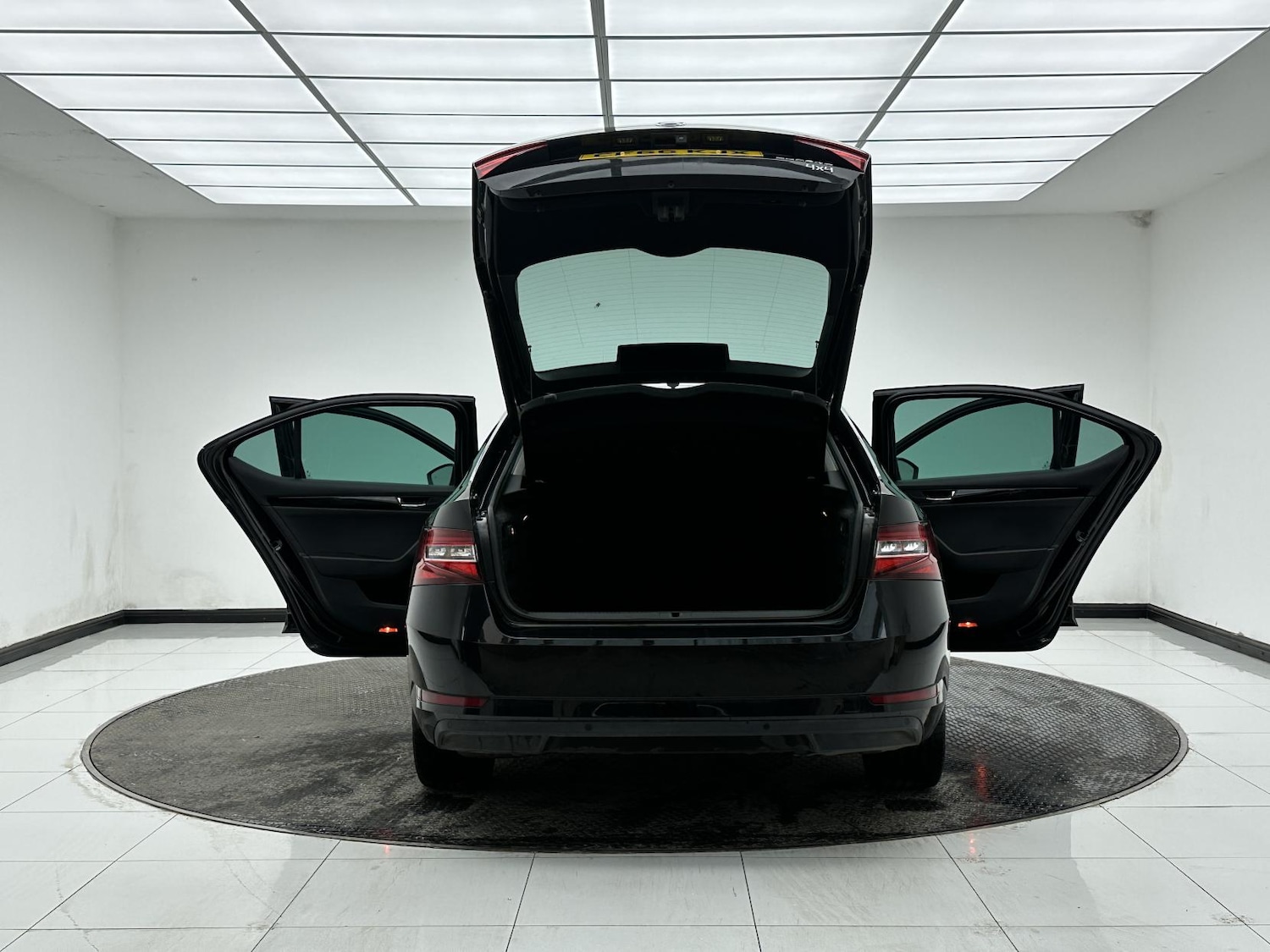 Used Skoda Superb 2016 for sale - 78099756: Photo 12