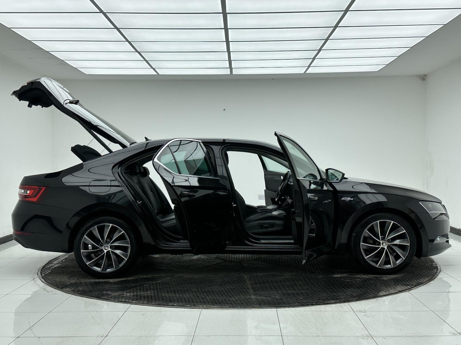 Used Skoda Superb 2016 for sale - 78099756: Photo 13