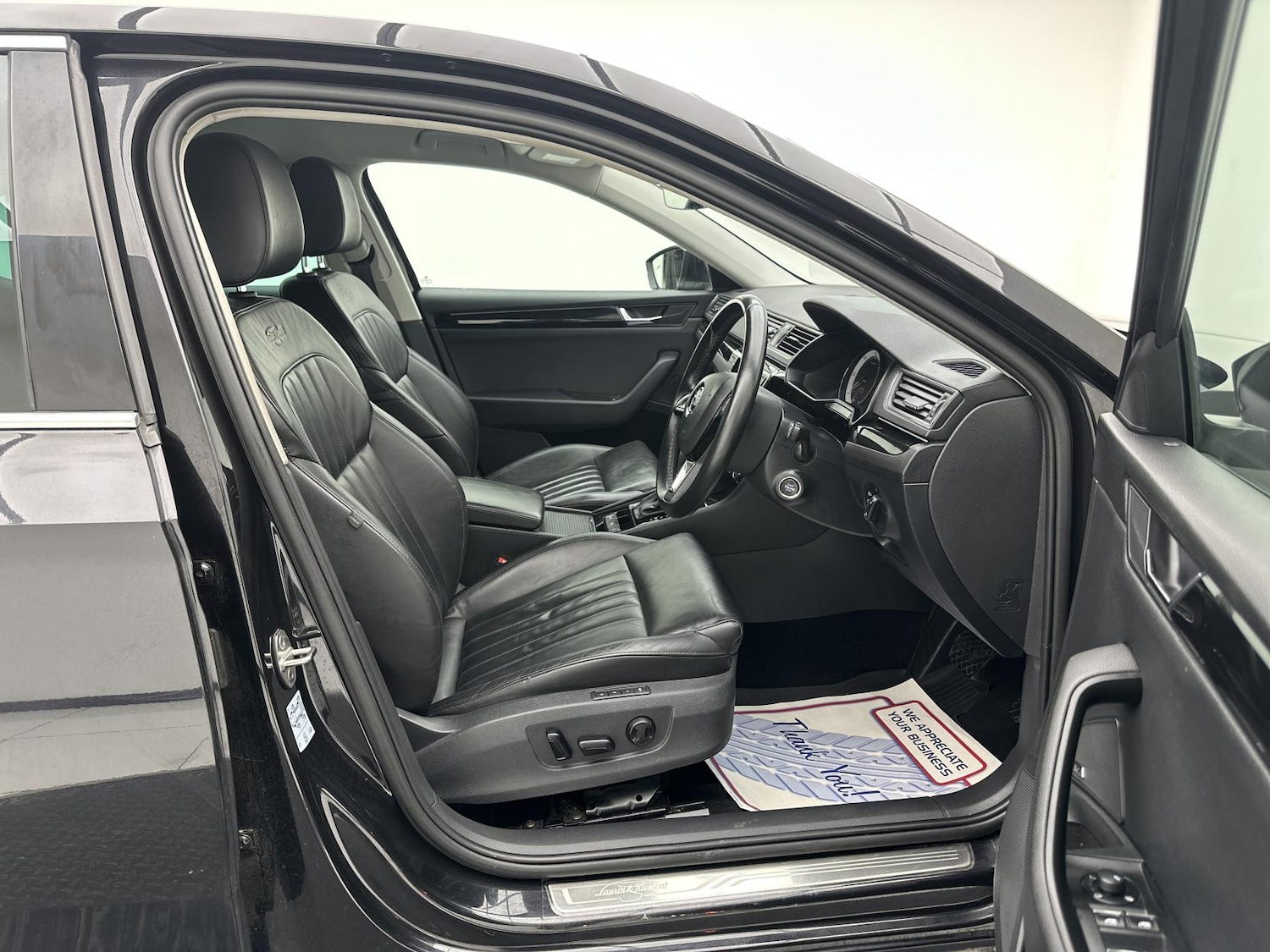 Used Skoda Superb 2016 for sale - 78099756: Photo 16