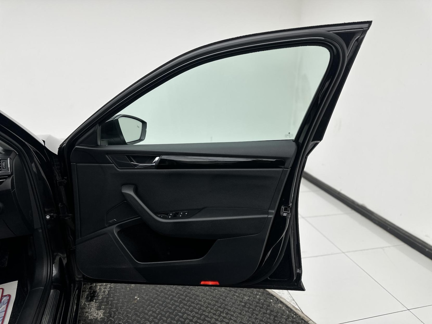 Used Skoda Superb 2016 for sale - 78099756: Photo 17