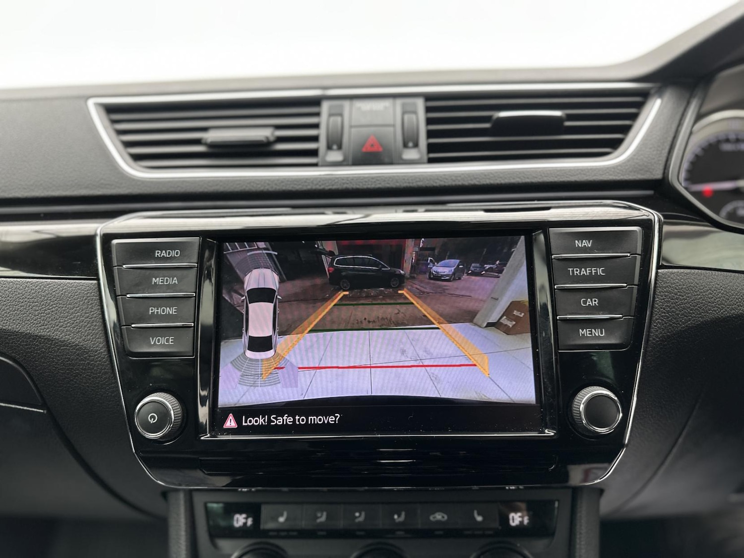 Used Skoda Superb 2016 for sale - 78099756: Photo 42