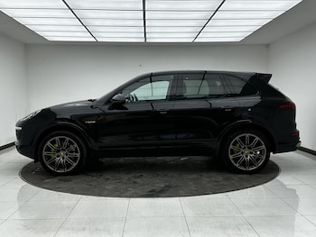 Used Porsche Cayenne 2017 for sale - 79131486: Photo