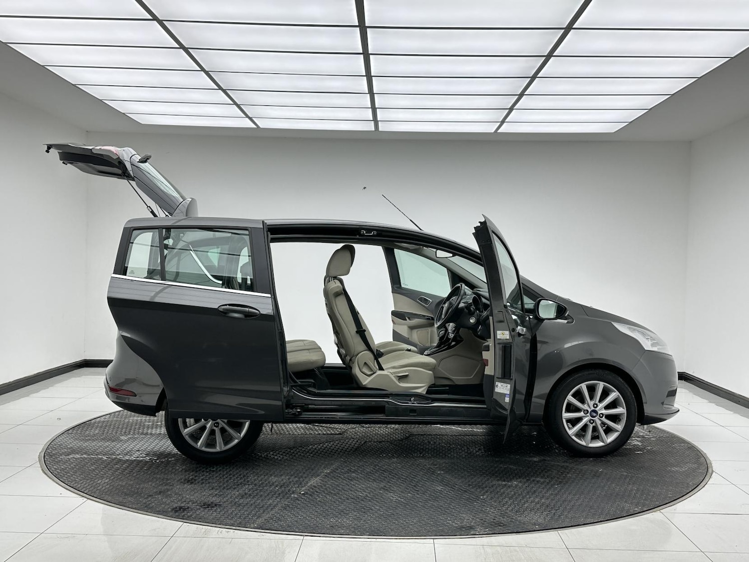 Used Ford B-MAX 2017 for sale - 76418689: Photo 18