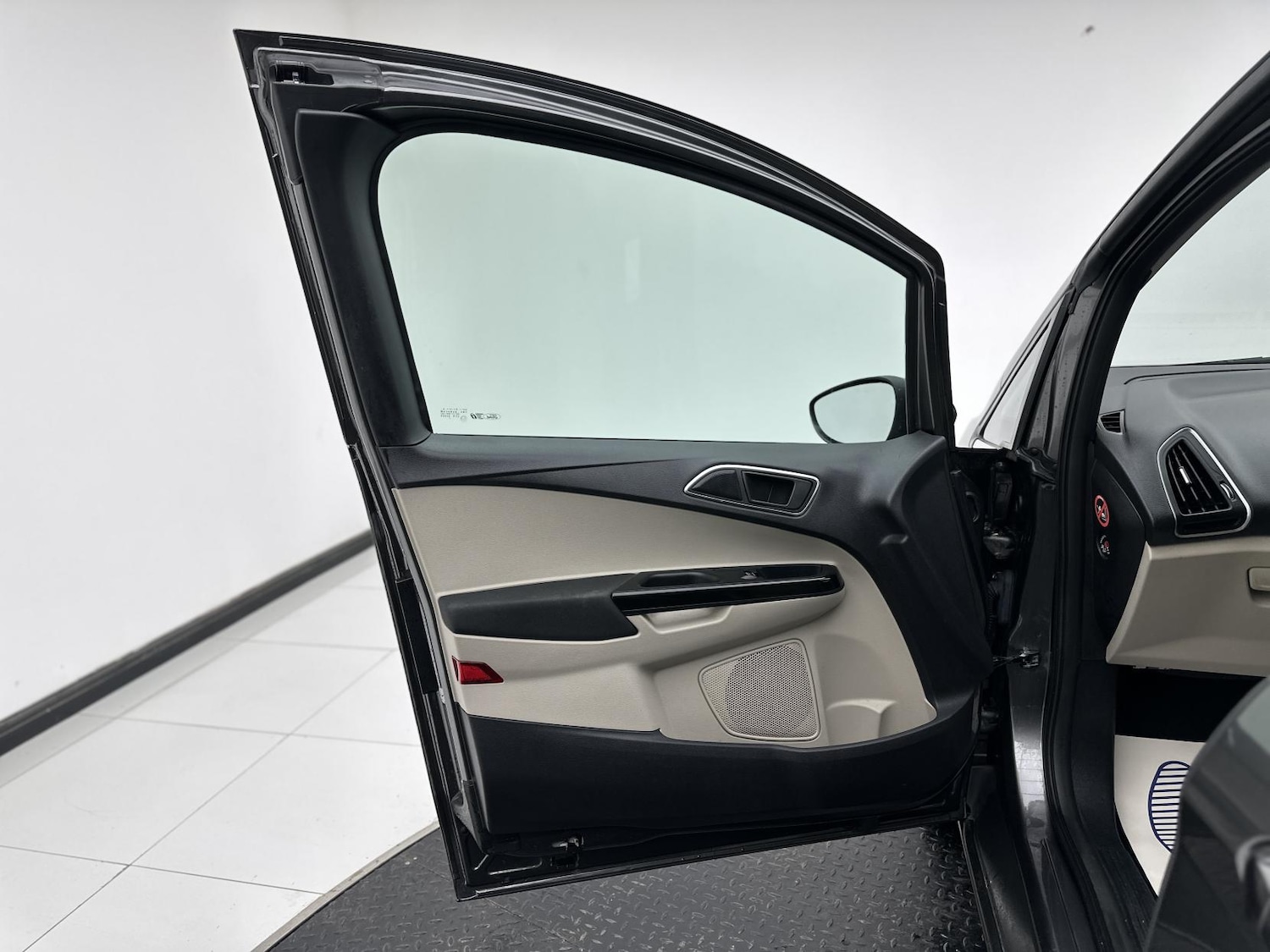 Used Ford B-MAX 2017 for sale - 76418689: Photo 25