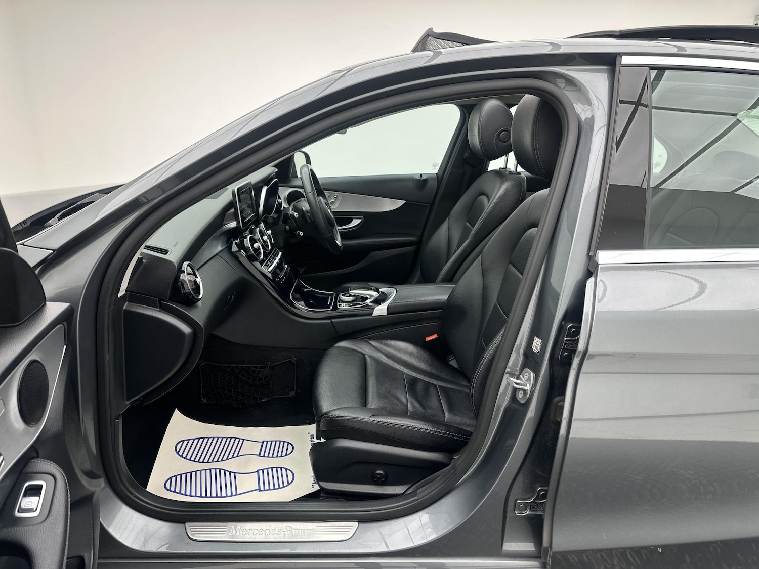 Used Mercedes-Benz C Class 2017 for sale - 77228524: Photo 30