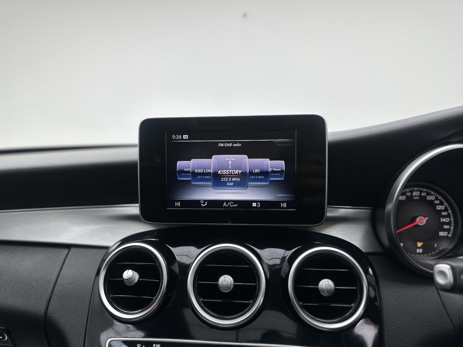 Used Mercedes-Benz C Class 2017 for sale - 77228524: Photo 45