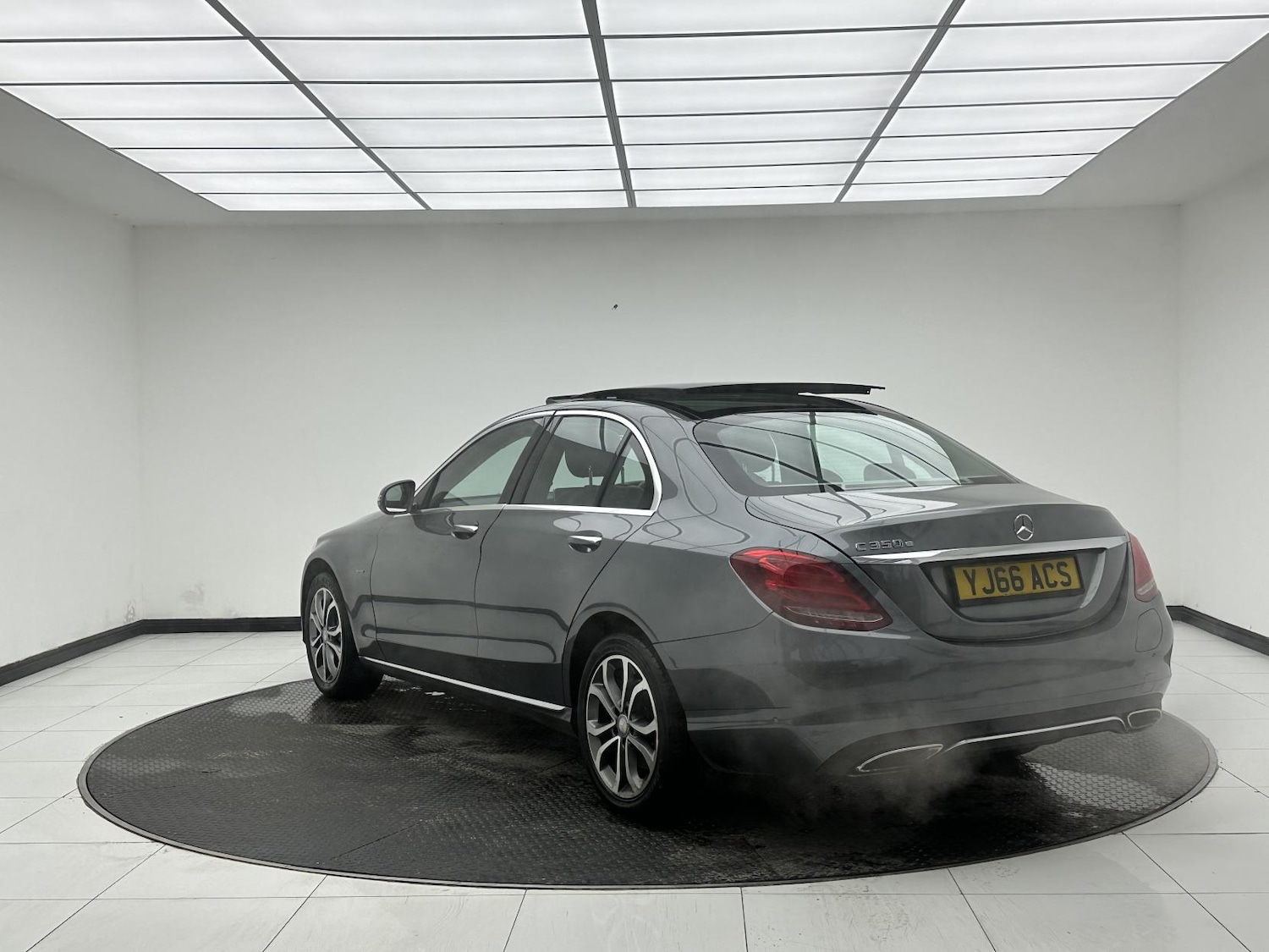 Used Mercedes-Benz C Class 2017 for sale - 77228524: Photo 6