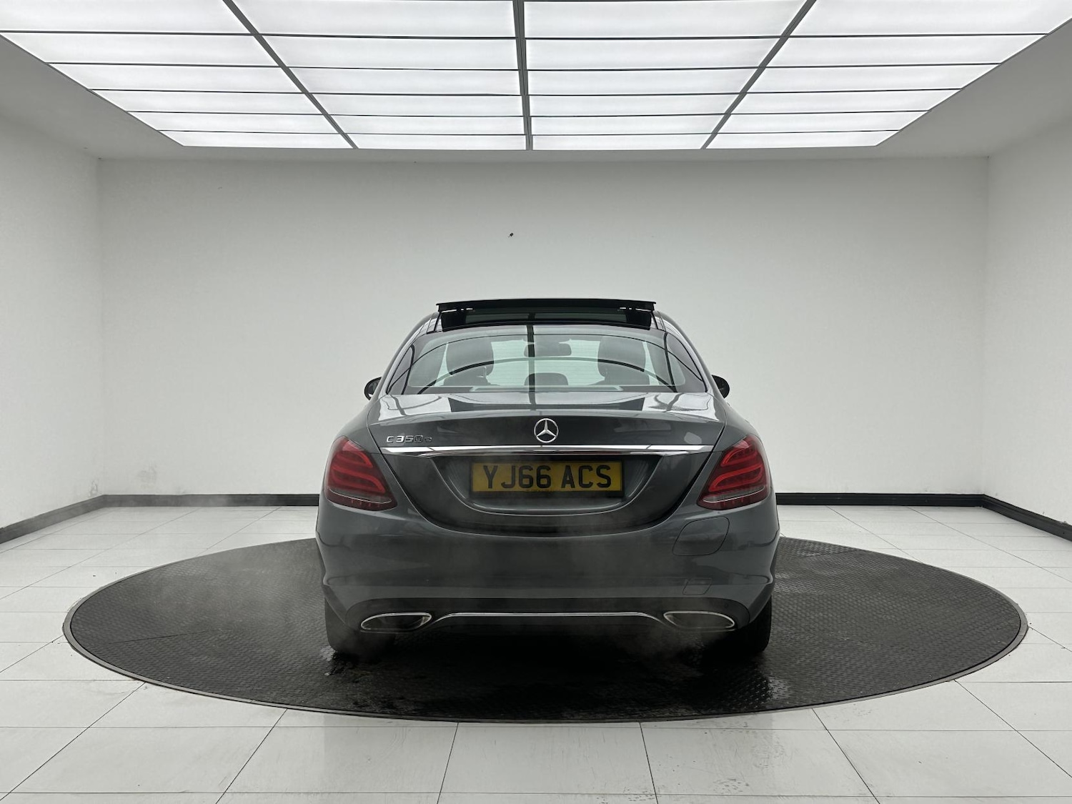 Used Mercedes-Benz C Class 2017 for sale - 77228524: Photo 8