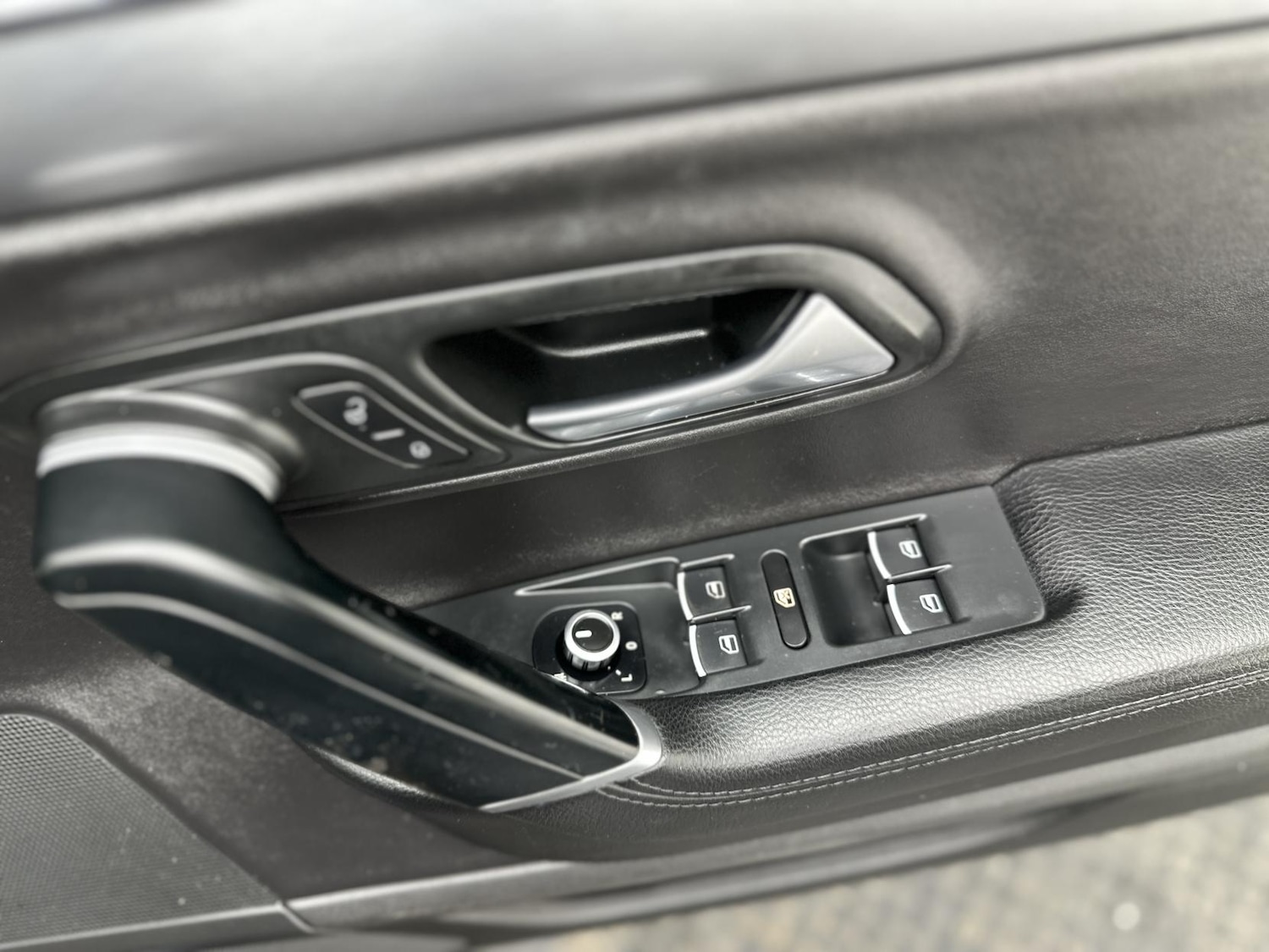 Used Volkswagen CC 2015 for sale - 77026190: Photo 18