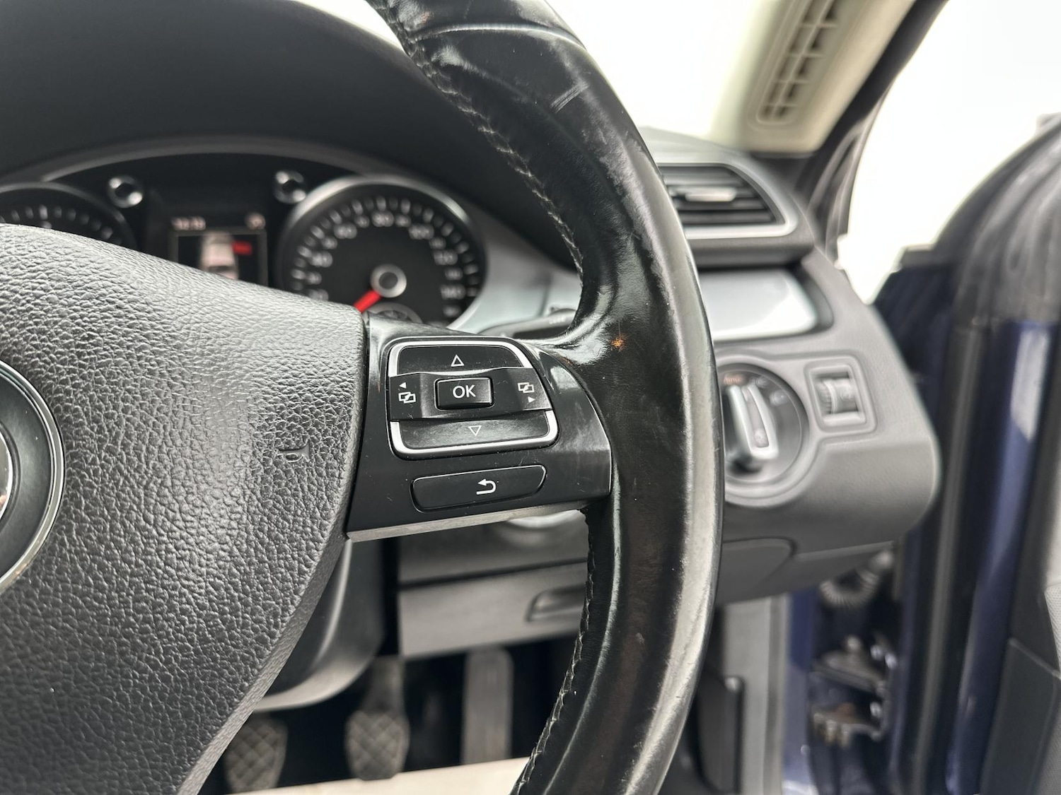 Used Volkswagen CC 2015 for sale - 77026190: Photo 24