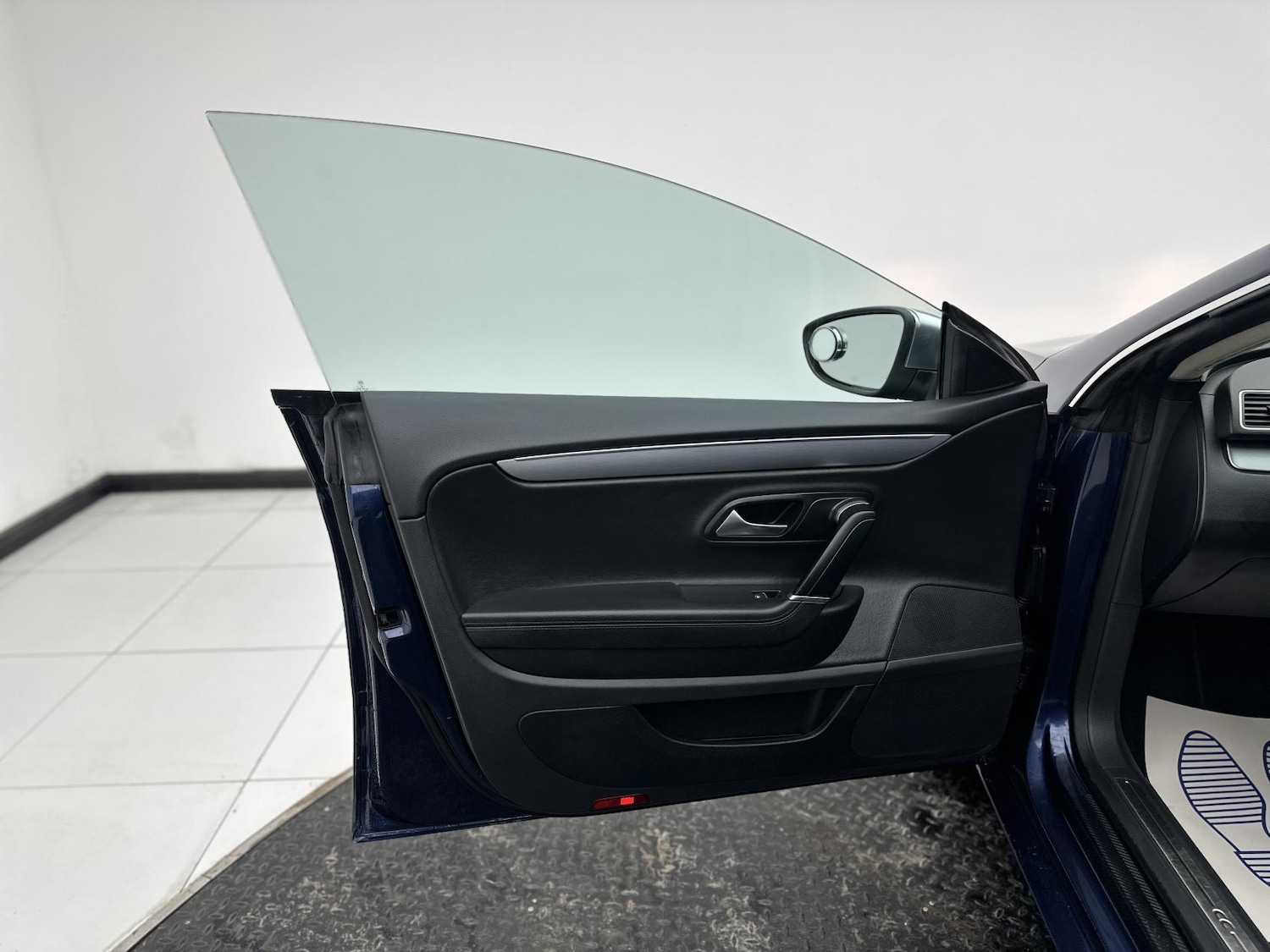 Used Volkswagen CC 2015 for sale - 77026190: Photo 32