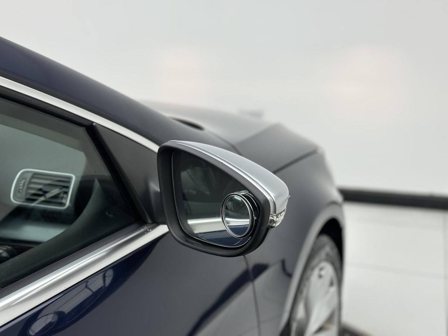 Used Volkswagen CC 2015 for sale - 77026190: Photo 50