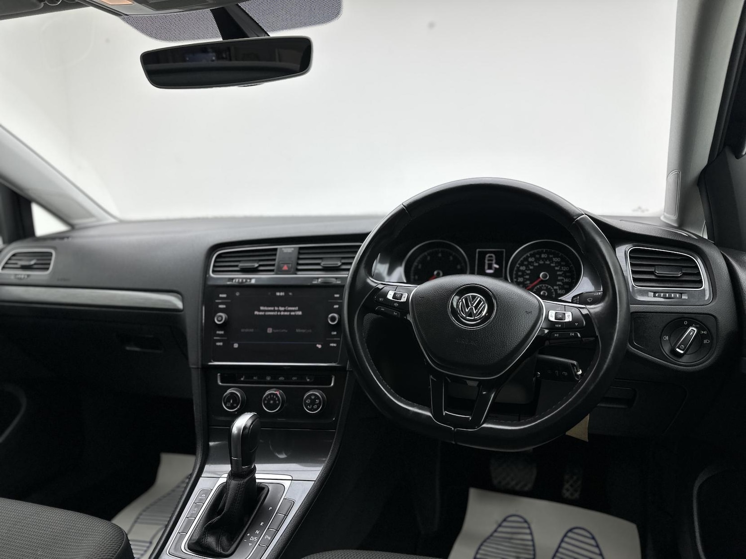 Used Volkswagen Golf 2019 for sale - 77536403: Photo 22