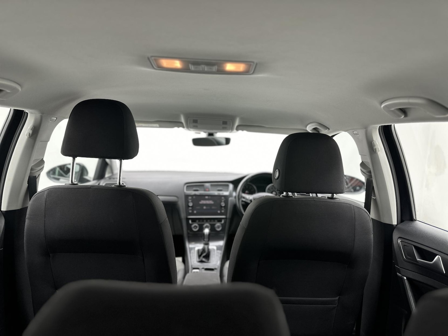 Used Volkswagen Golf 2019 for sale - 77536403: Photo 25