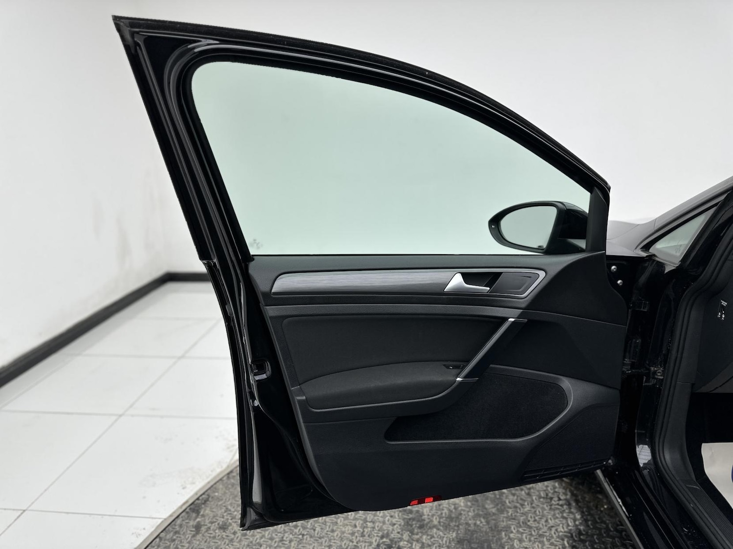 Used Volkswagen Golf 2019 for sale - 77536403: Photo 30