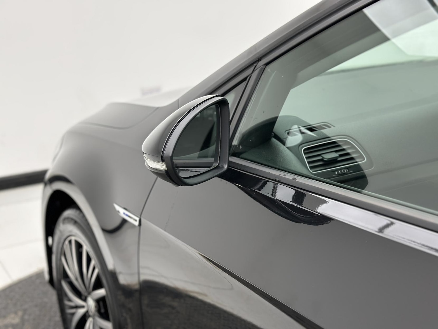 Used Volkswagen Golf 2019 for sale - 77536403: Photo 33