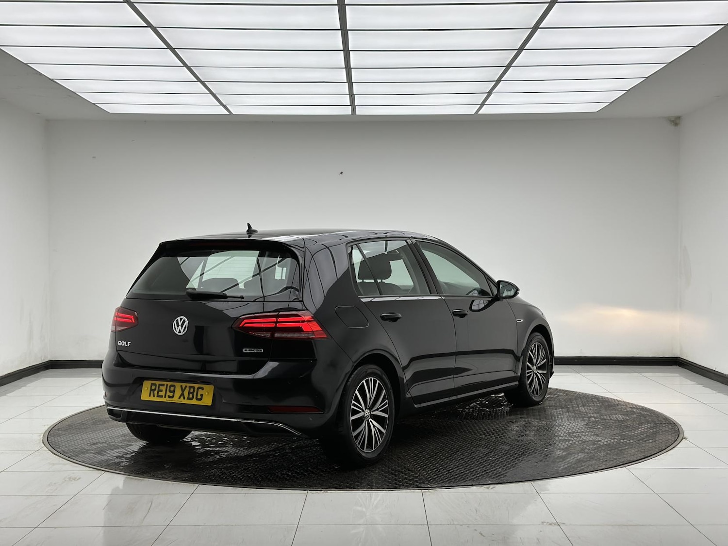 Used Volkswagen Golf 2019 for sale - 77536403: Photo 7