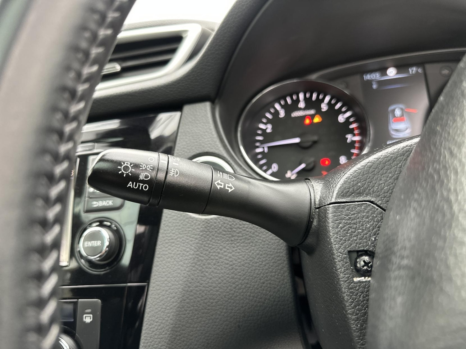 Used Nissan Qashqai 2017 for sale - 76700536: Photo 29