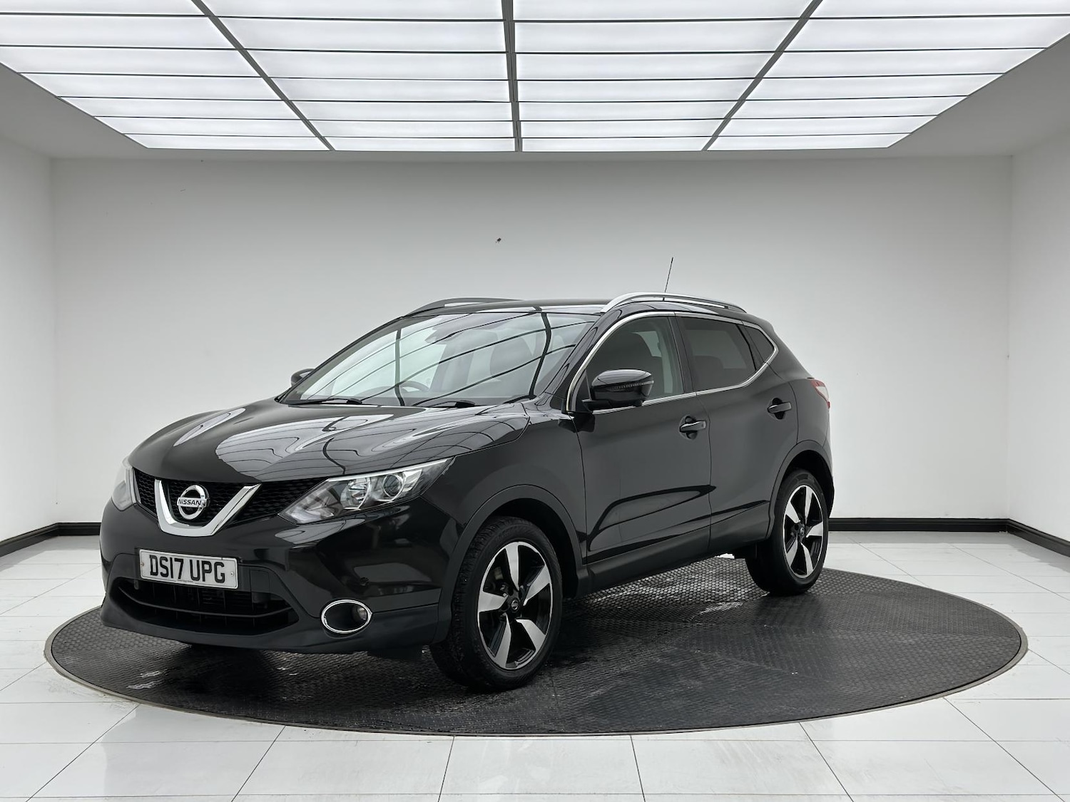Used Nissan Qashqai 2017 for sale - 76700536: Photo 3