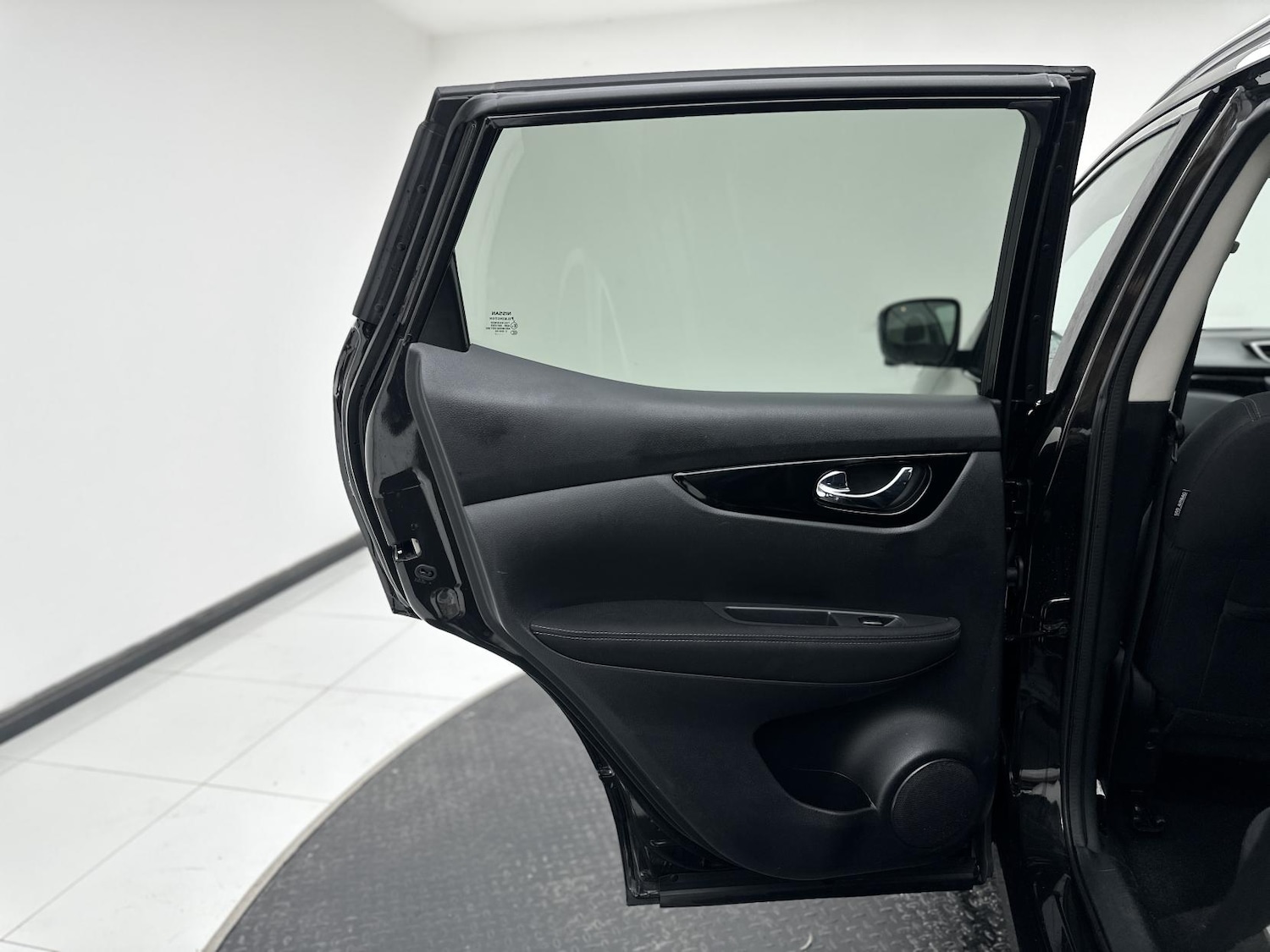 Used Nissan Qashqai 2017 for sale - 76700536: Photo 39