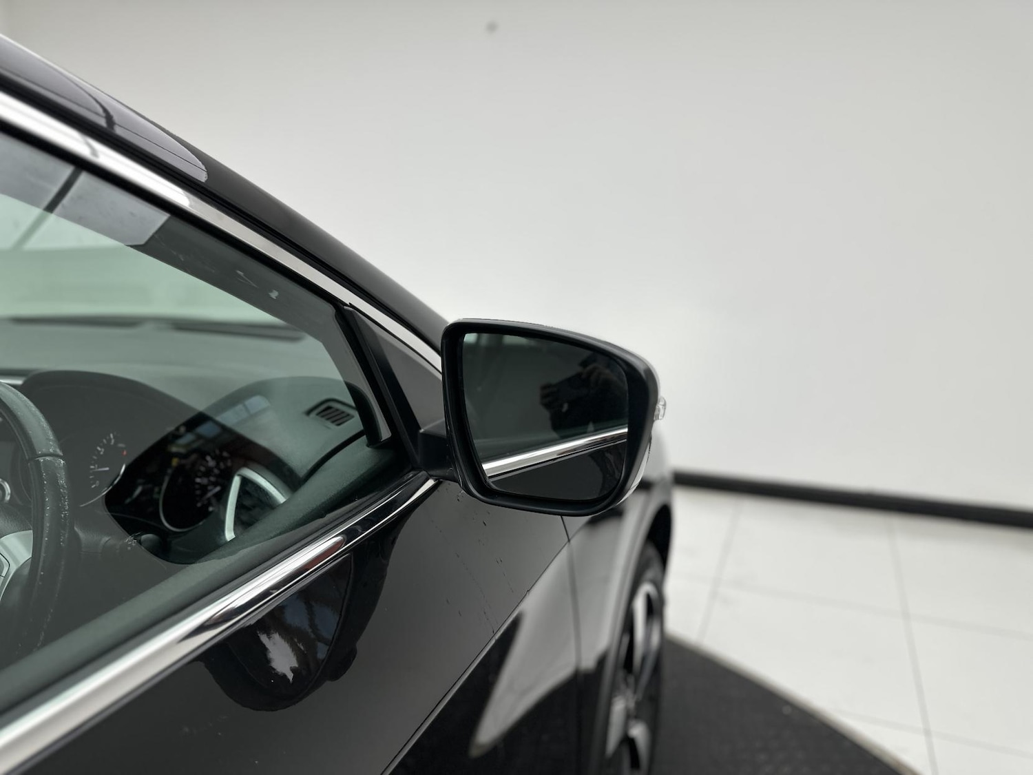 Used Nissan Qashqai 2017 for sale - 76700536: Photo 51