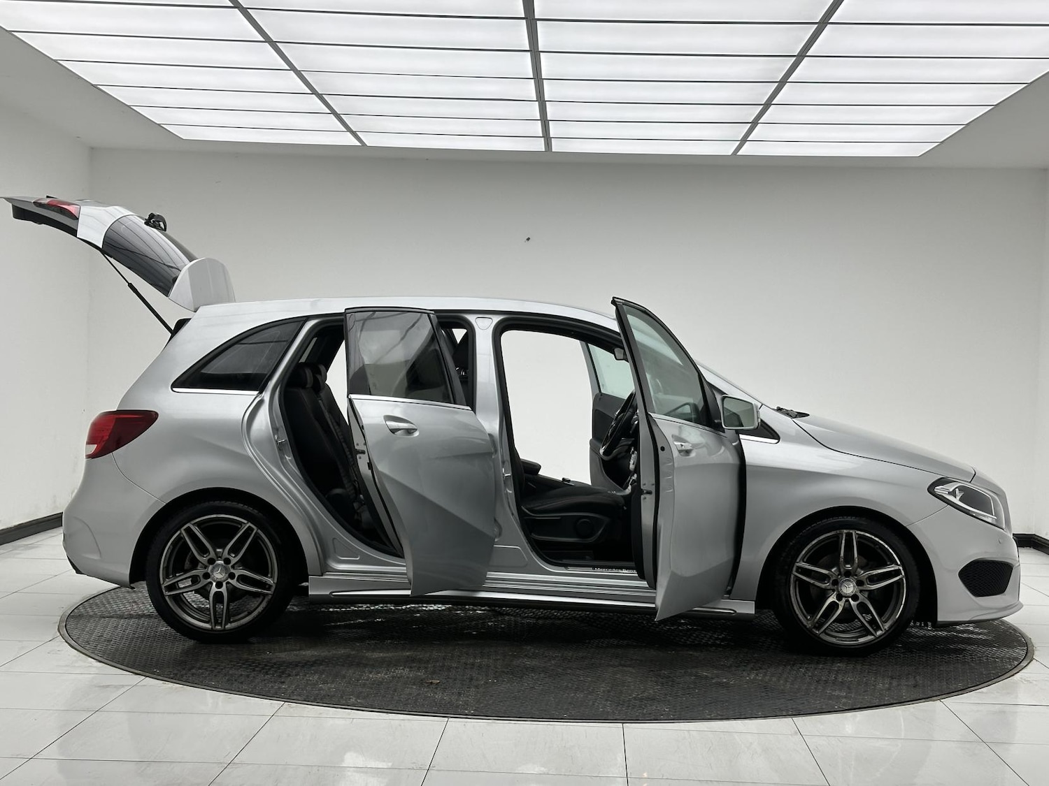 Used Mercedes-Benz B Class 2017 for sale - 78180417: Photo 13