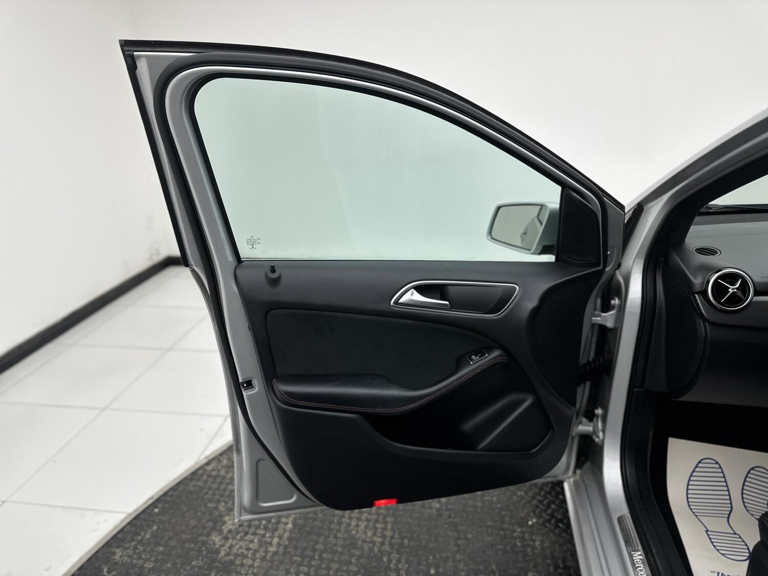 Used Mercedes-Benz B Class 2017 for sale - 78180417: Photo 32