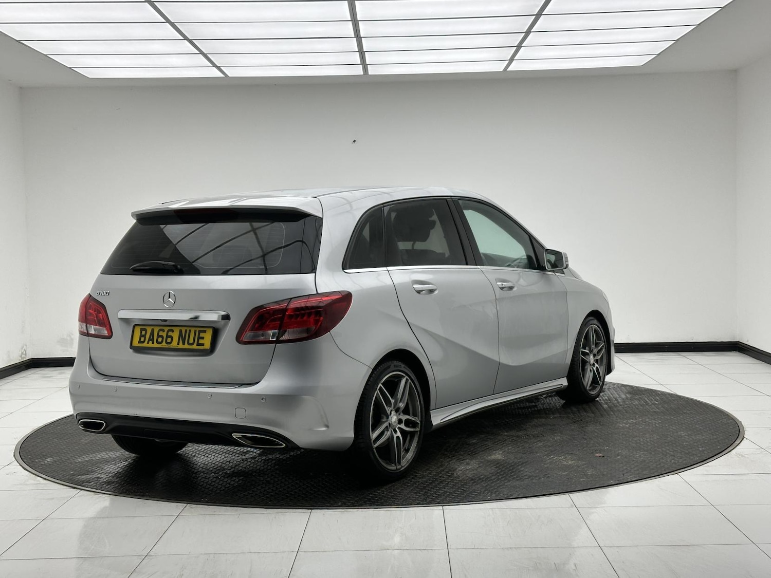 Used Mercedes-Benz B Class 2017 for sale - 78180417: Photo 8