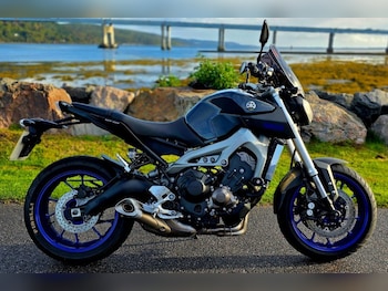 Used Yamaha MT-09 2013 for sale - bike-75979797: Photo