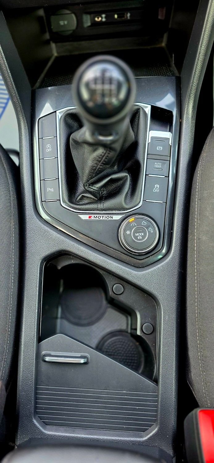 Used Volkswagen Tiguan 2016 for sale - 75613061: Photo 31