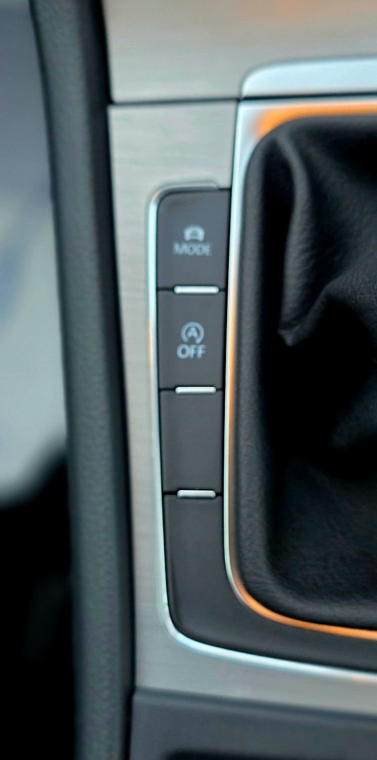 Used Volkswagen Golf 2014 for sale - 77654653: Photo 25