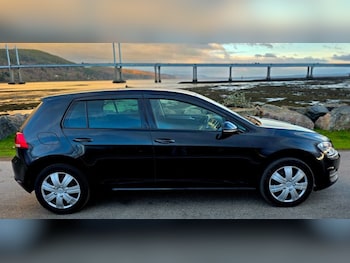 Used Volkswagen Golf 2014 for sale - 77654653: Photo