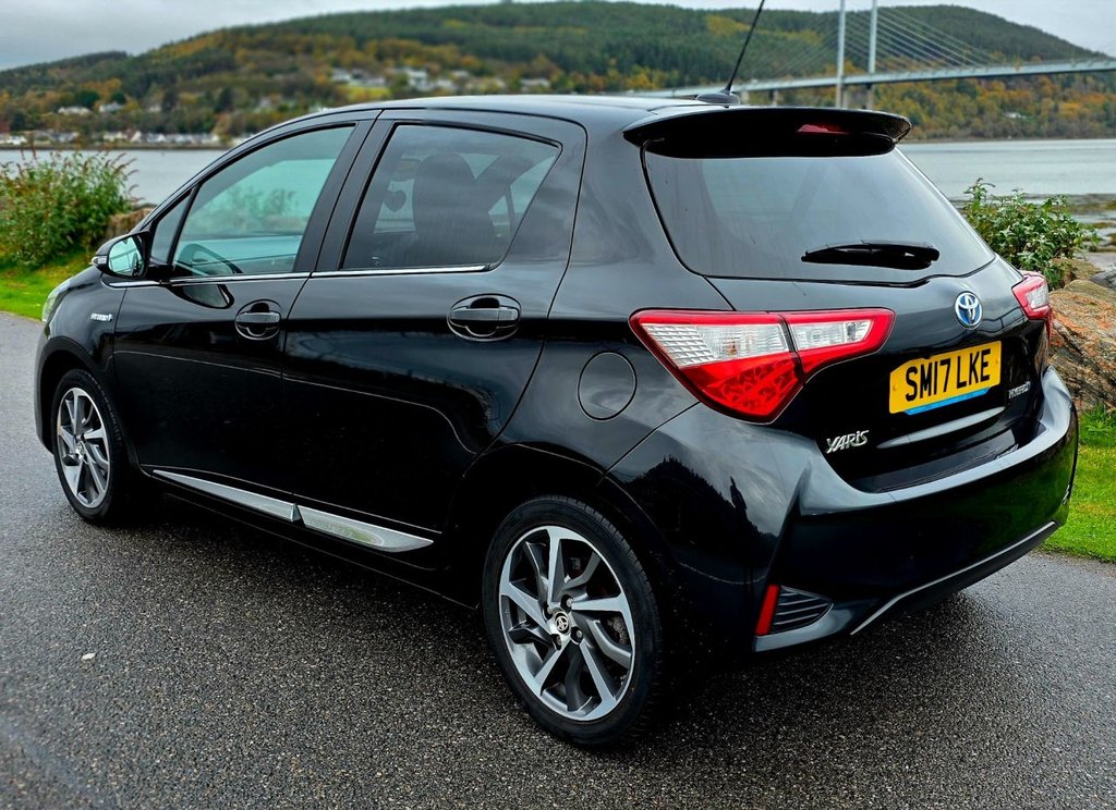 Used Toyota Yaris 2017 for sale - 76368095: Photo 11
