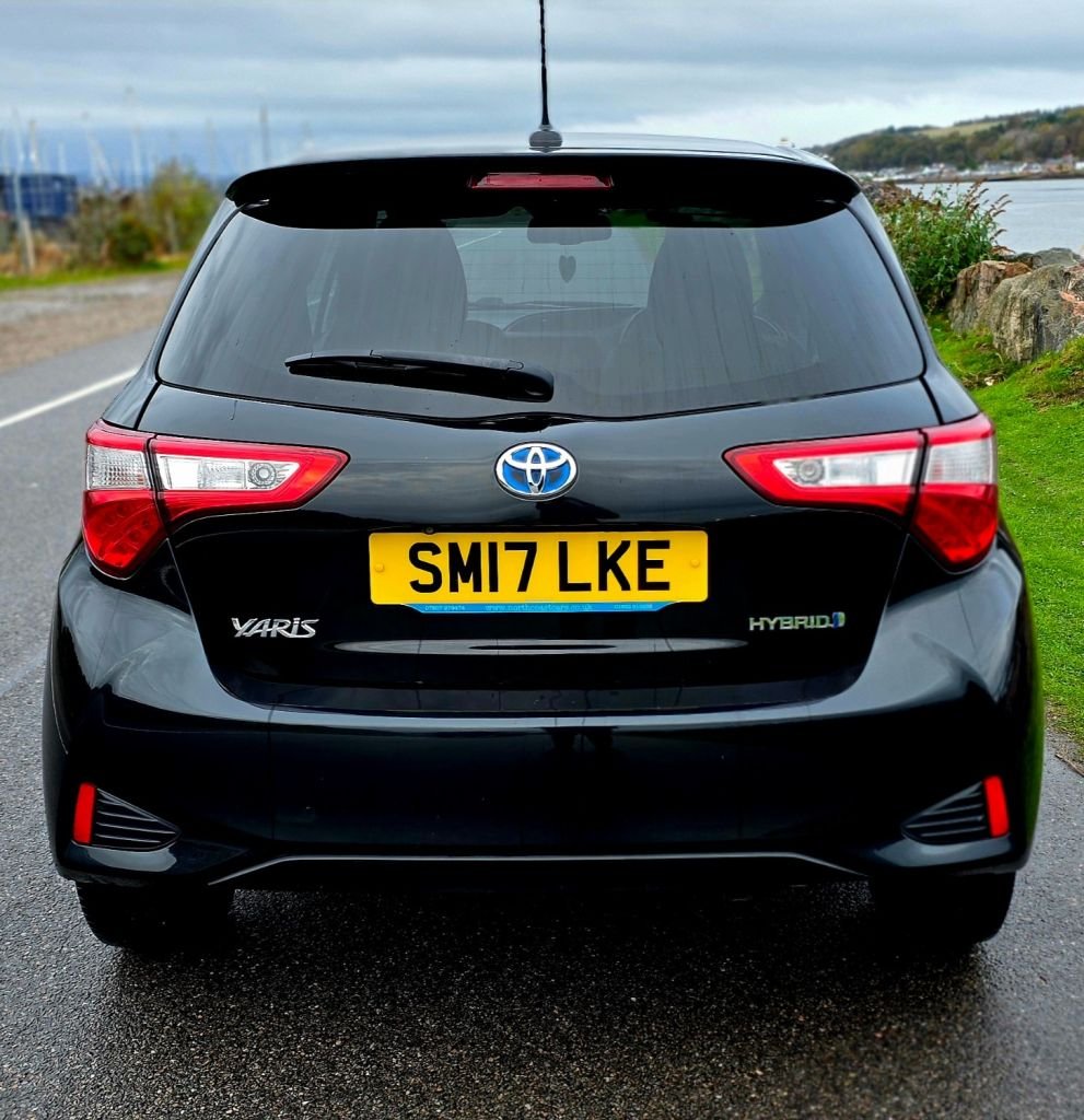 Used Toyota Yaris 2017 for sale - 76368095: Photo 4