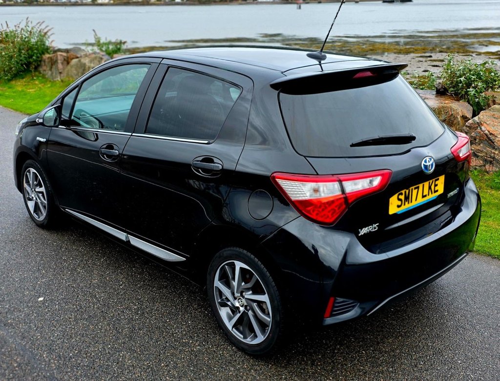 Used Toyota Yaris 2017 for sale - 76368095: Photo 5