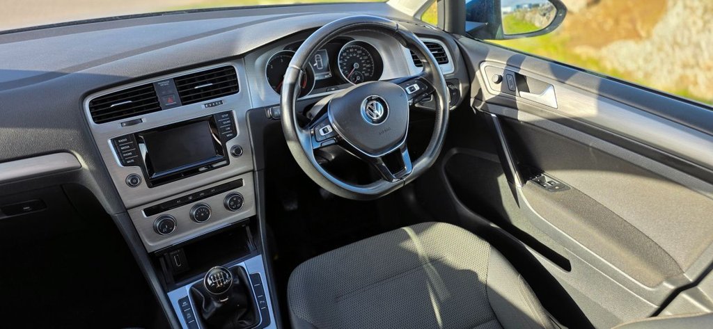 Used Volkswagen Golf 2014 for sale - 77780240: Photo 22