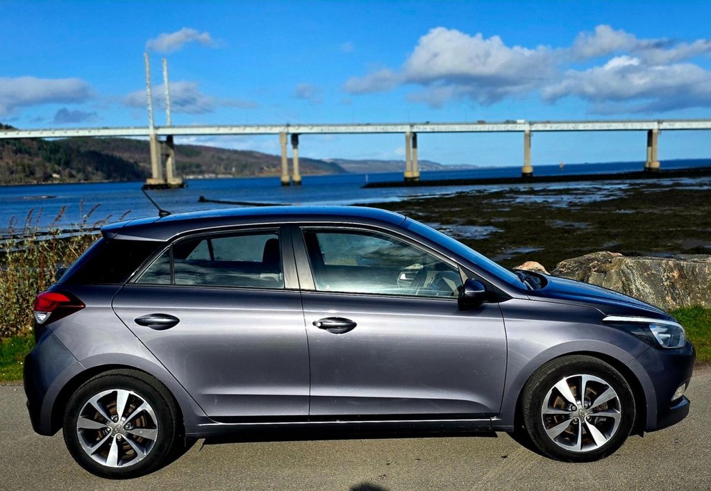 Used Hyundai i20 2015 for sale - 77680669: Photo 2