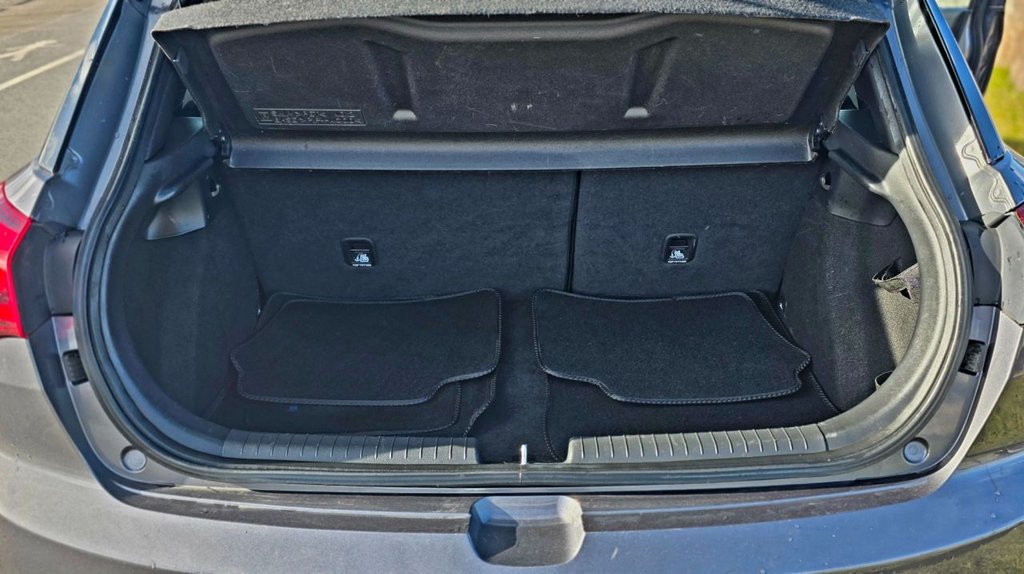 Used Hyundai i20 2015 for sale - 77680669: Photo 21