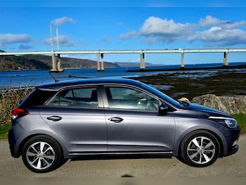 Used Hyundai i20 2015 for sale - 77680669: Photo