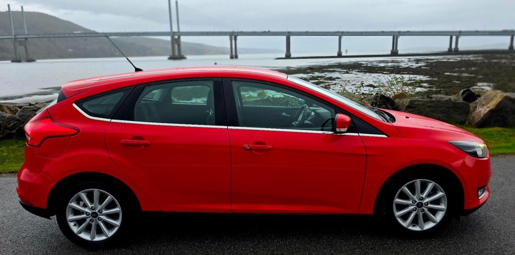 Used Ford Focus 2017 for sale - 76826516: Photo 2