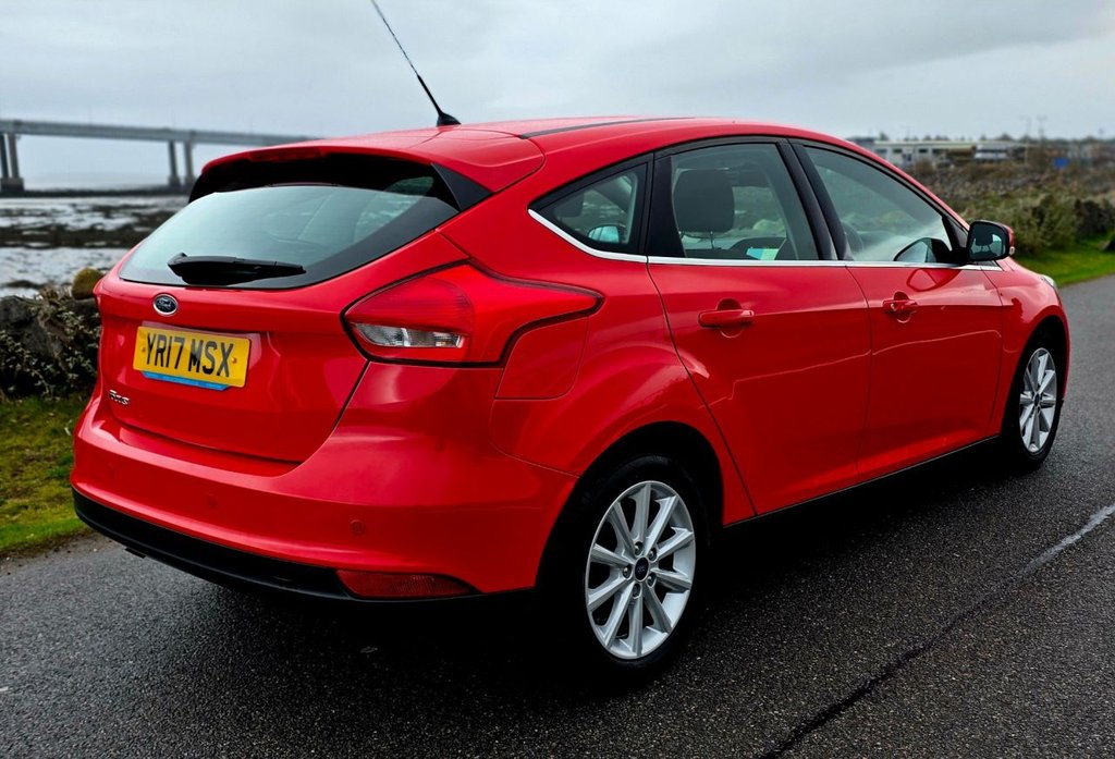 Used Ford Focus 2017 for sale - 76826516: Photo 3