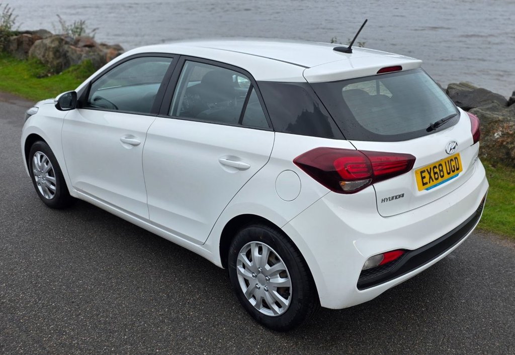 Used Hyundai i20 2018 for sale - 76670621: Photo 12